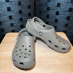 Women’s Size 12 tan brown Crocs